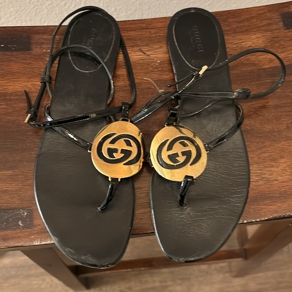 Gucci Sandals - Picture 2 of 4